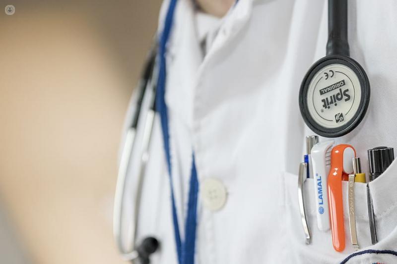 Medico nefrólogo