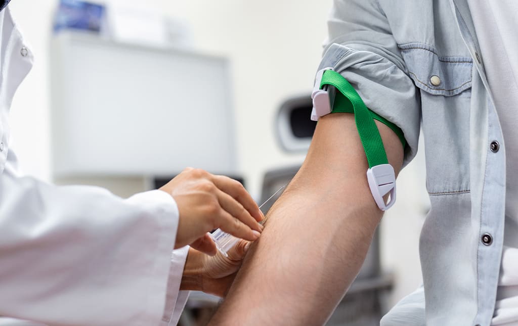 colocacion-de-accesos-venosos-para-hemodialisis-medicina-interna-y-nefrologia-en-cdmx